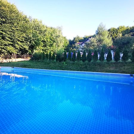 Villa Mala farma Nani à Visoko Extérieur photo