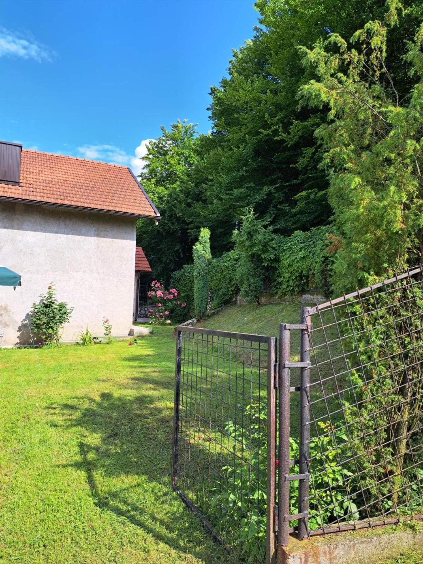 Villa Mala farma Nani à Visoko Extérieur photo