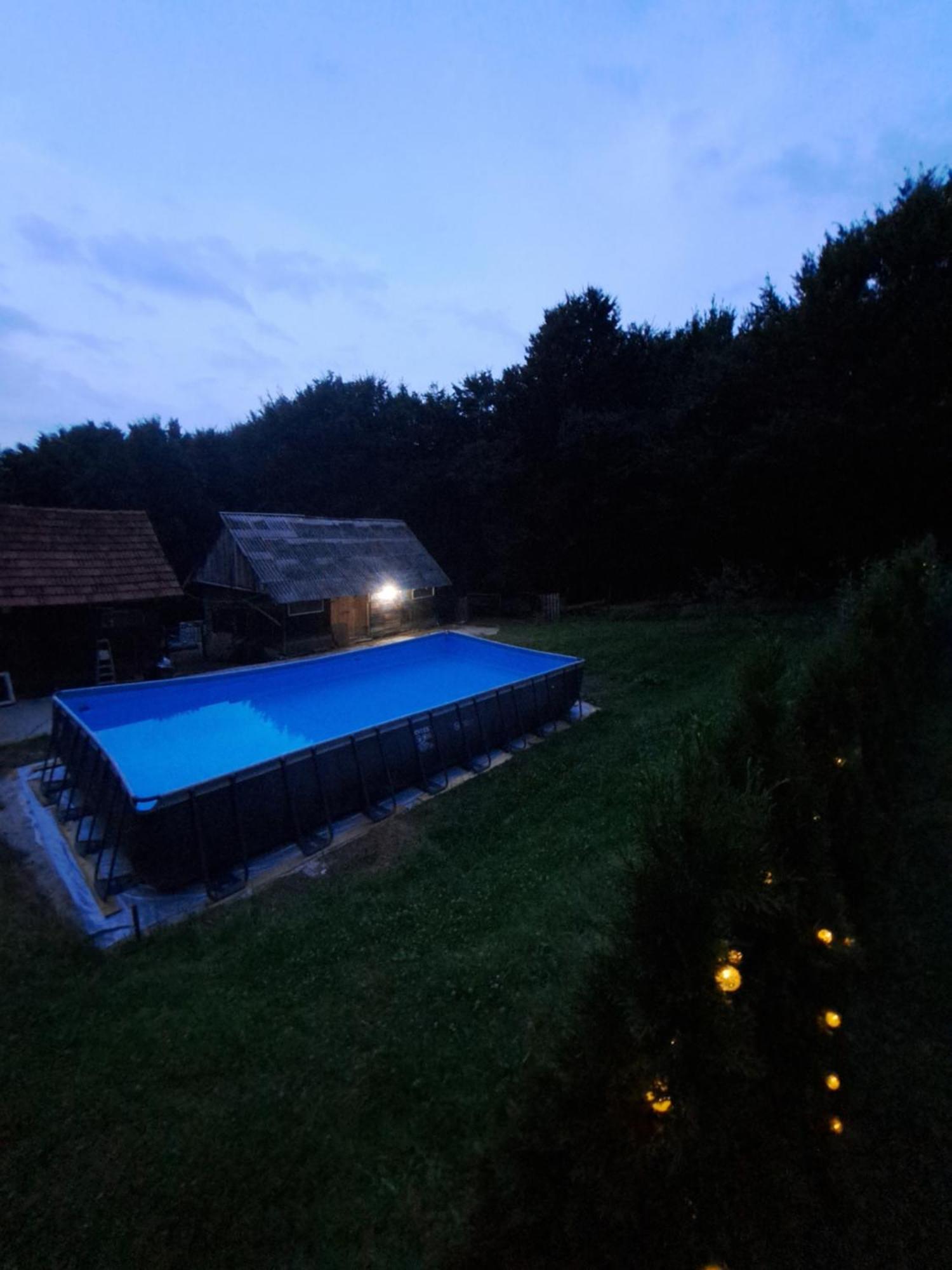 Villa Mala farma Nani à Visoko Extérieur photo